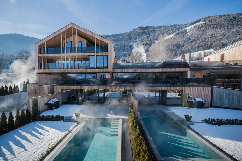 Accomodation